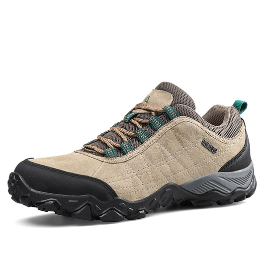 Hiking shoes (breathable)